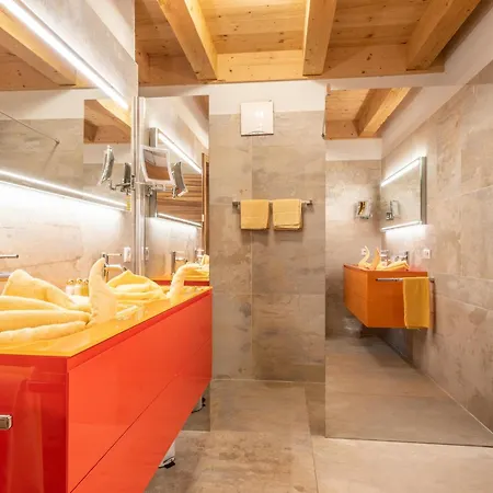 Luxury Ost B シャレー カプルーン